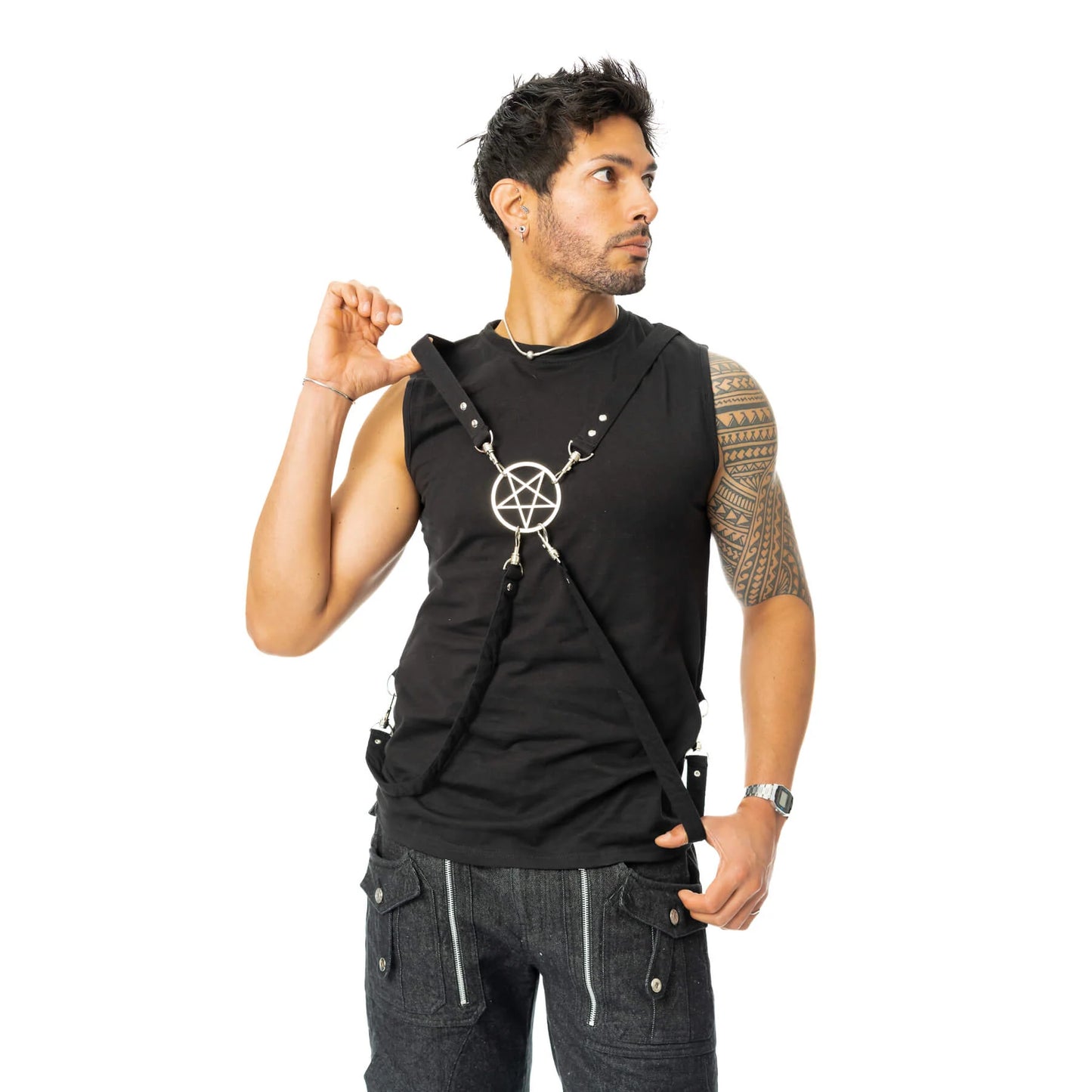 Schwarzes Oberteil LEGION VEST mit Riemen und großem Pentagrammanhänger von Heartless