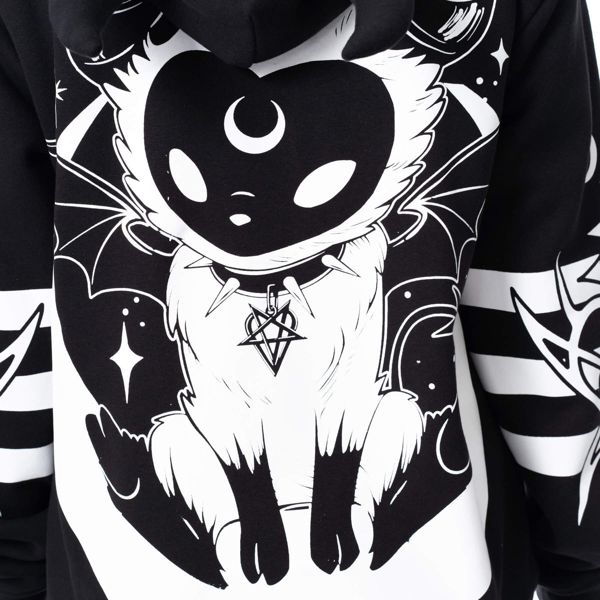 Schwarze Sweatshirtjacke LOST DEMON HOOD mit Allover-Print und Hörnern auf der Kapuze von Heartless