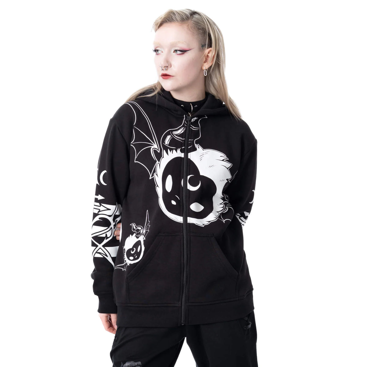 Schwarze Sweatshirtjacke LOST DEMON HOOD mit Allover-Print und Hörnern auf der Kapuze von Heartless