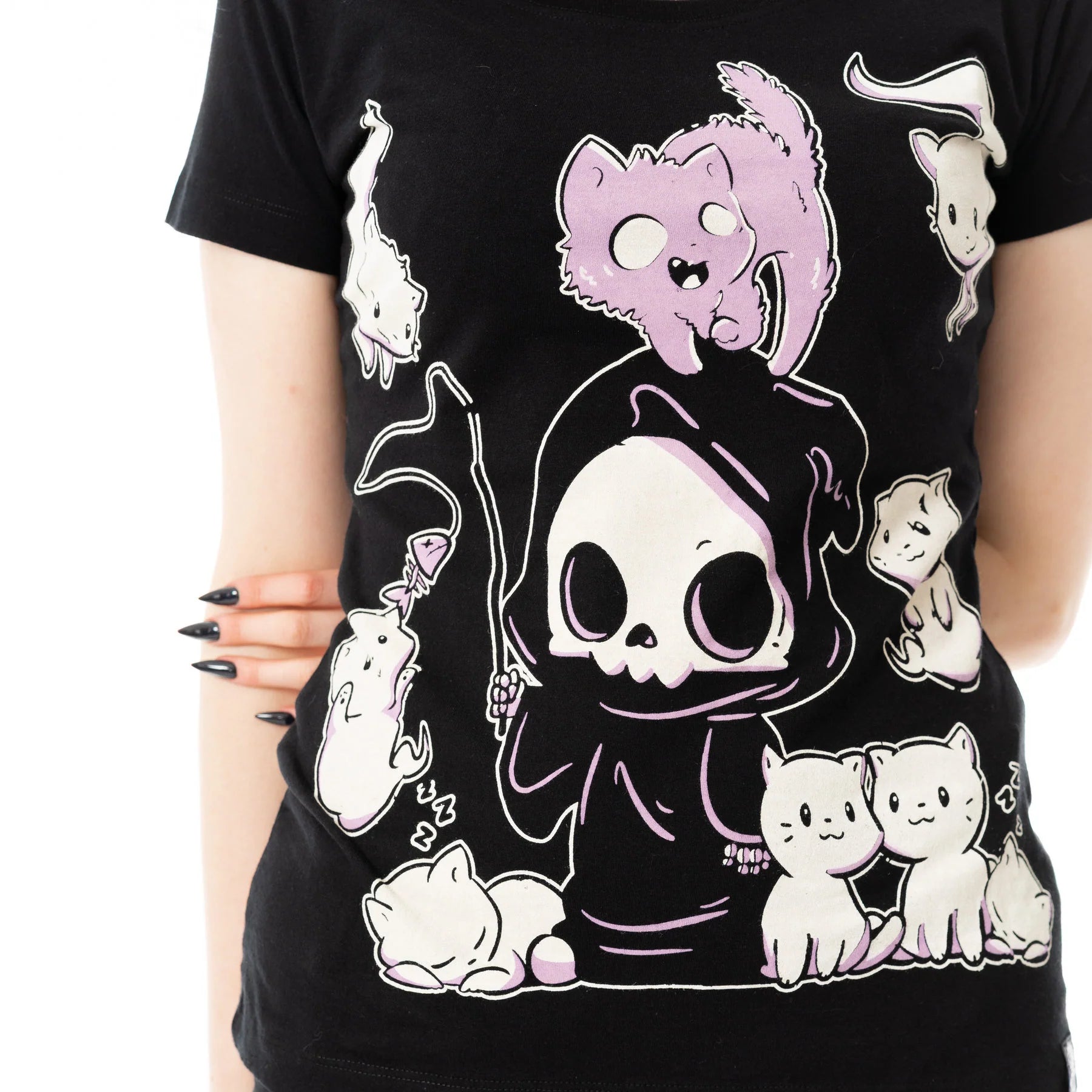 Schwarzes Oberteil NINE LIVES T SHIRT mit niedlichem Sensenmann und Katzenprint von Cupcake Cult