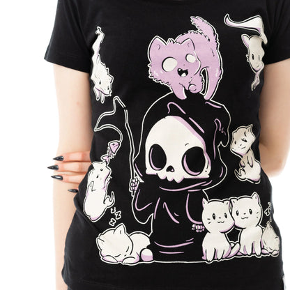 Schwarzes Oberteil NINE LIVES T SHIRT mit niedlichem Sensenmann und Katzenprint von Cupcake Cult