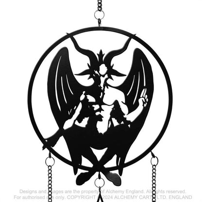 Schwarzes Windspiel Personal Baphomet Hängedeko mit im Schneidersitz sitzemdem Baphomet, sowie drei Glocken von Alchemy