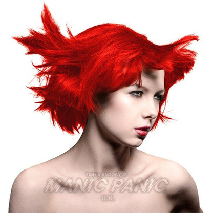 Farbbeispiel PILLARBOX RED Haartönung Manic Panic