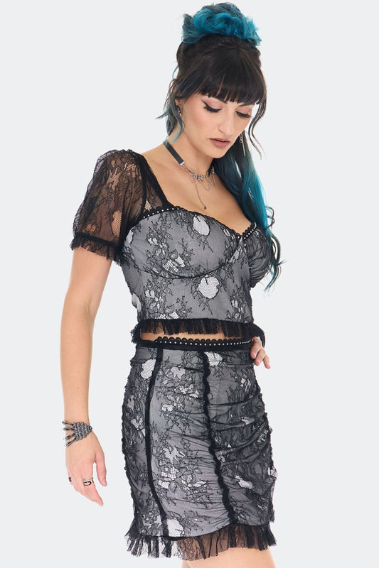 Graues Oberteil Puff Sleeves Lace Crop Top mit floraler Spitze von Jawbreaker