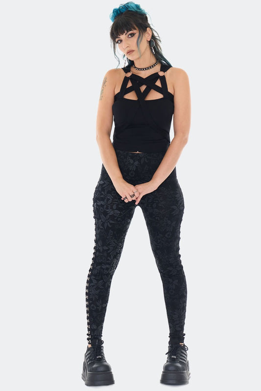 Schwarzes Oberteil Crop Top With Straps And O-rings mit Pentagrammausschnitt und O-Ringen von Jawbreaker