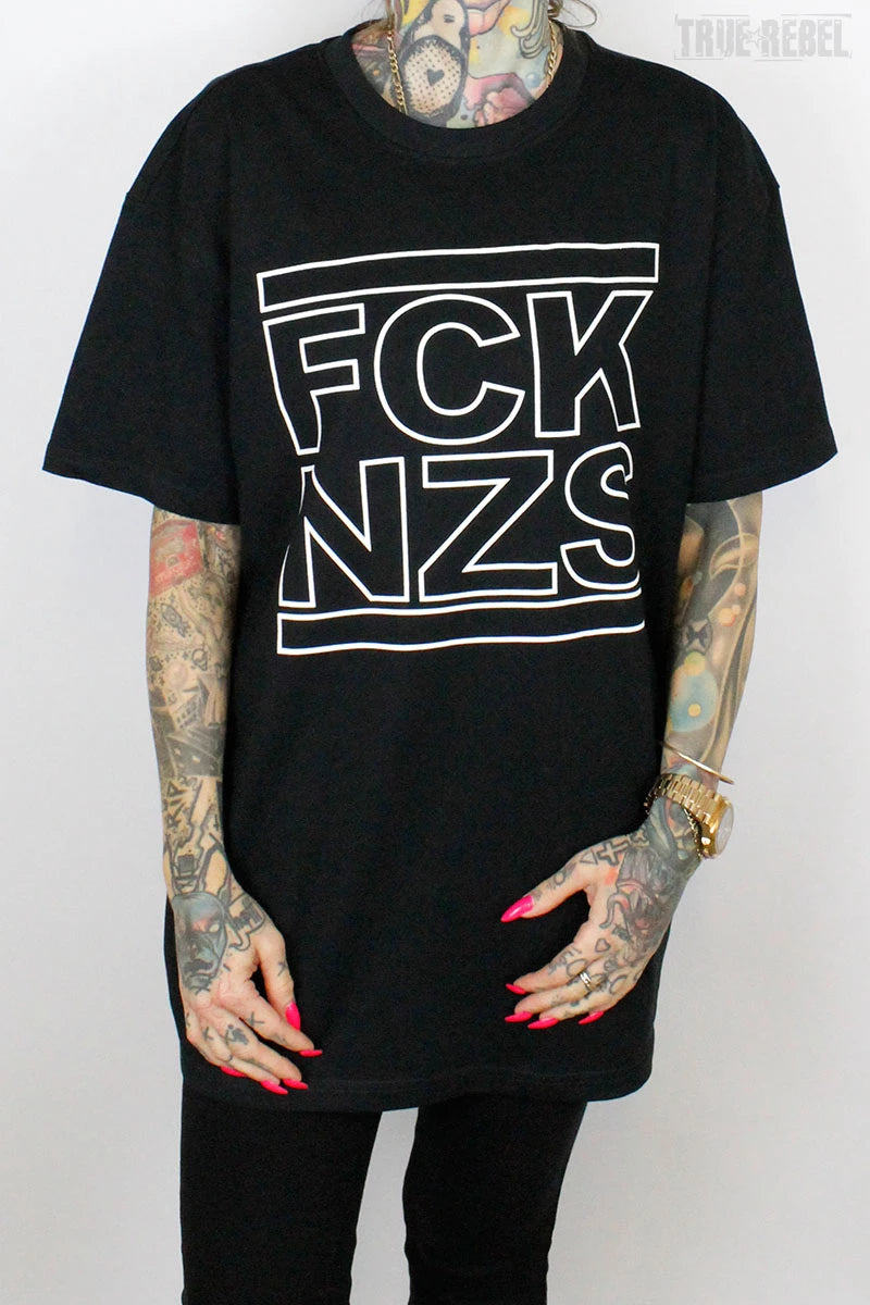 Schwarzes Shirt FCK NZS T-Shirt Outline Black von True Rebel