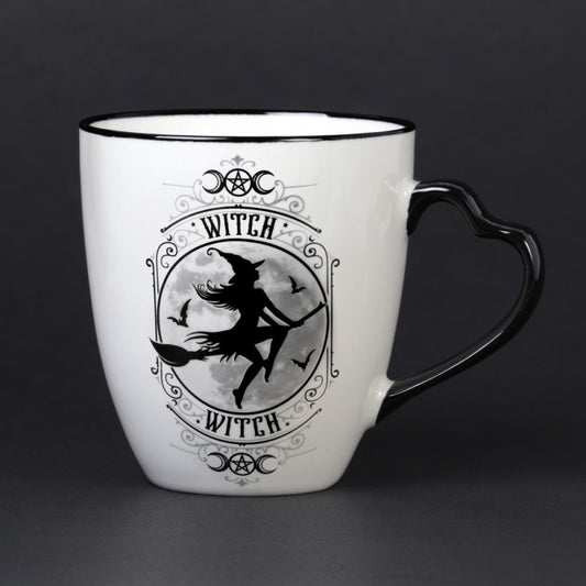 Weiße Tasse Witch Mug mit schwarzem Hexenprint und schwarzem Herzhenkel von Alchemy