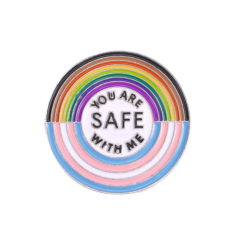 Kleiner Emaille-Anstecker YOU ARE SAFE WITH ME ENAMEL von Moon Attic